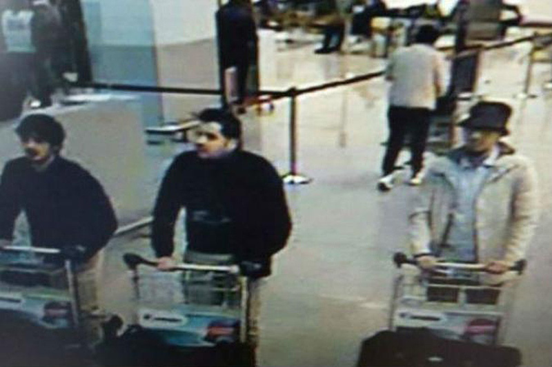 Illustration for article titled 'Man In The Hat' ID'd As Suspected Bomb Maker In Brussels And Paris Attacks